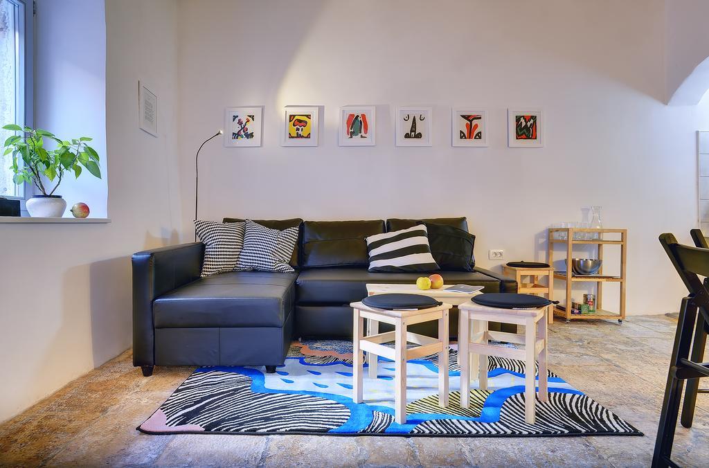 Apartamento Art Kuca Cvajner Pula Habitación foto