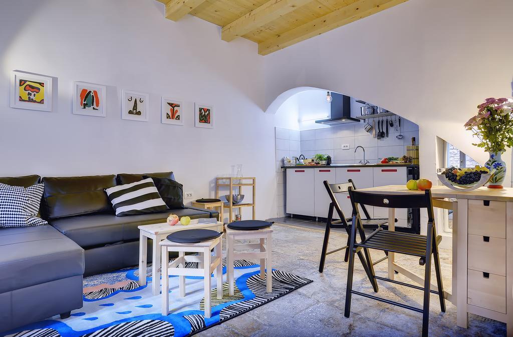 Apartamento Art Kuca Cvajner Pula Habitación foto