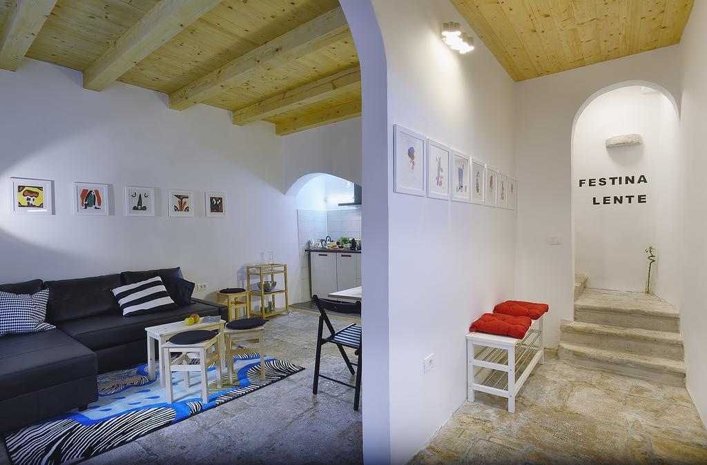 Apartamento Art Kuca Cvajner Pula Habitación foto